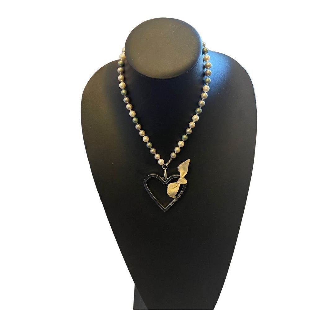 Burberry Choker